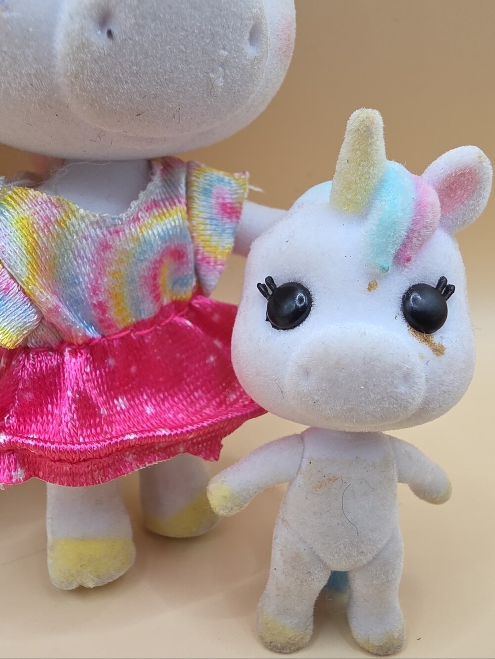 Honey Bee Acres Rainbow Ridge The Daydreamers Unicorn Family - Picture 3 of 3